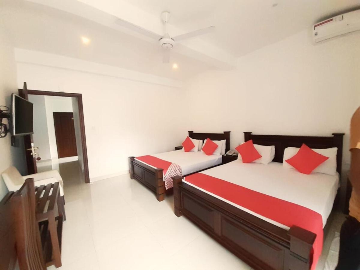 Hotel Bamiyan Kandy Esterno foto