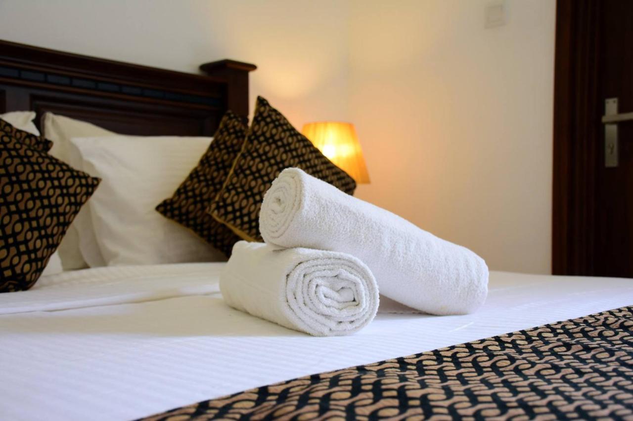 Hotel Bamiyan Kandy Esterno foto