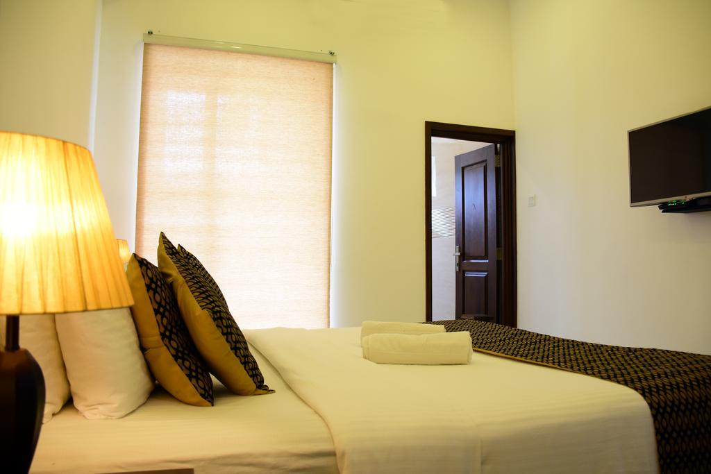 Hotel Bamiyan Kandy Esterno foto