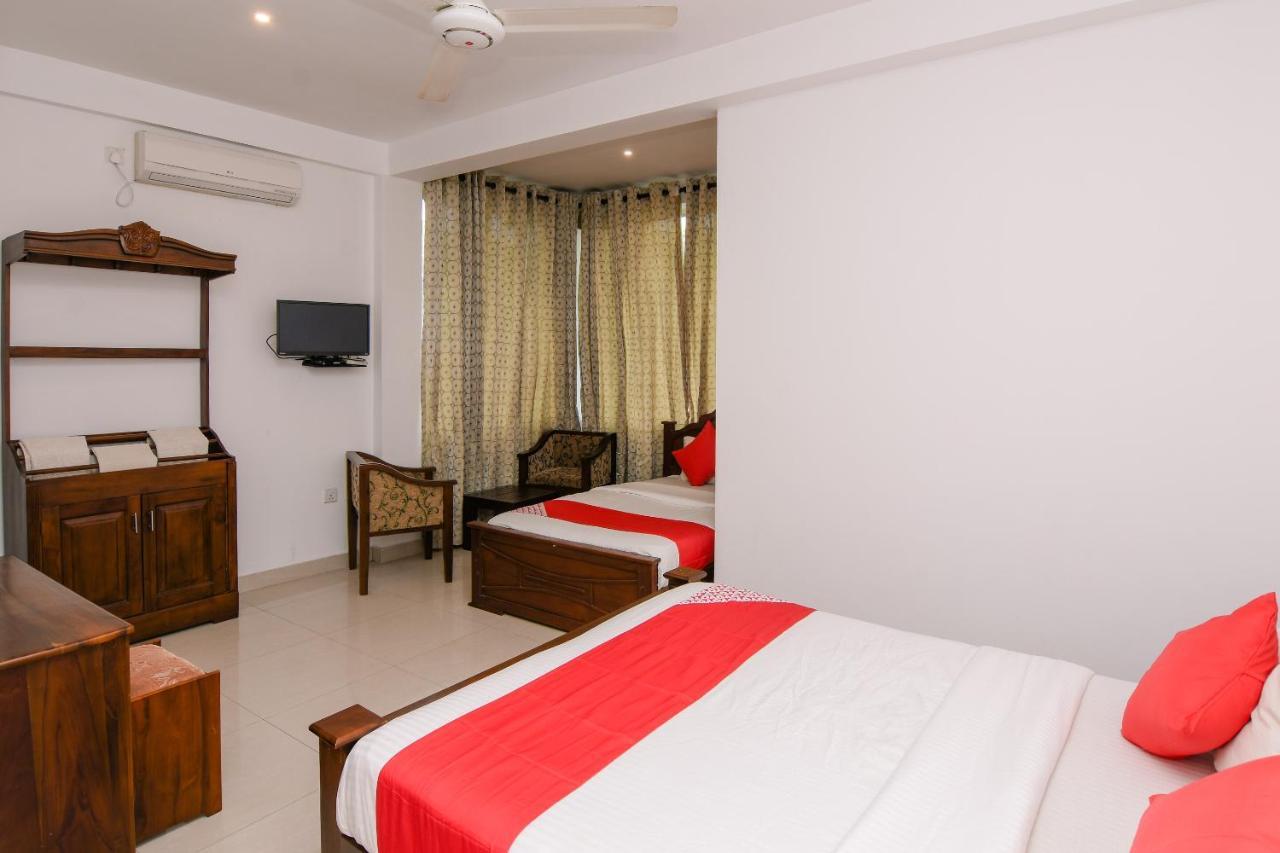 Hotel Bamiyan Kandy Esterno foto