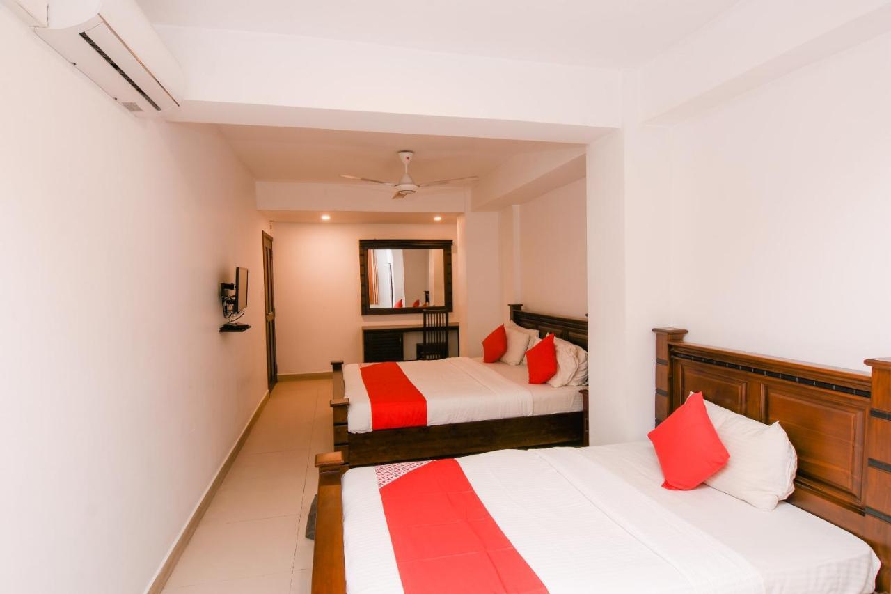 Hotel Bamiyan Kandy Esterno foto